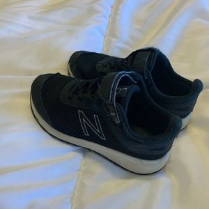 New Balance size 12 toddler boys tennis shoes! Very lightly used.